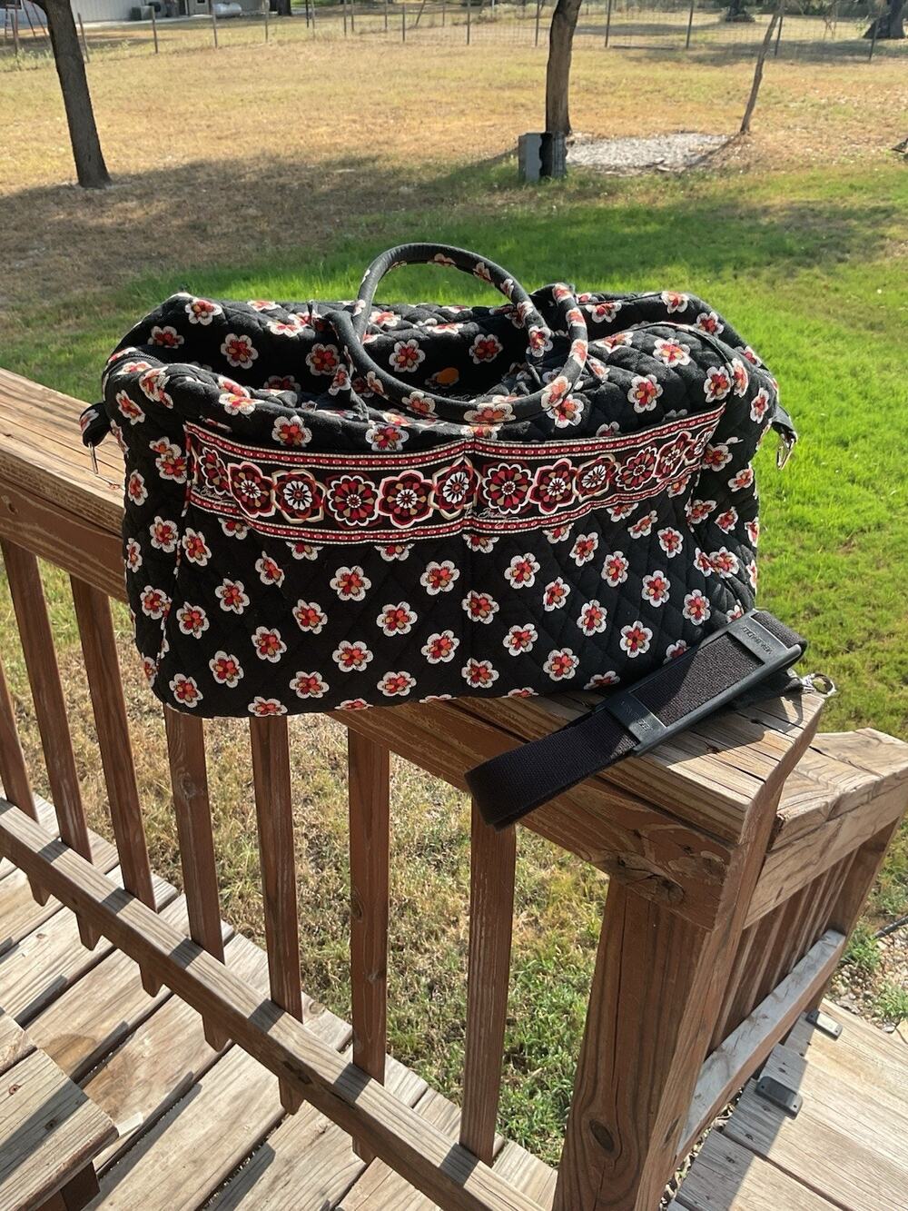 VERA BRADLEY PIROUETTE BLACK WEEKENDER OVERNIGHT Tote DUFFEL SHOULDER STRAP
